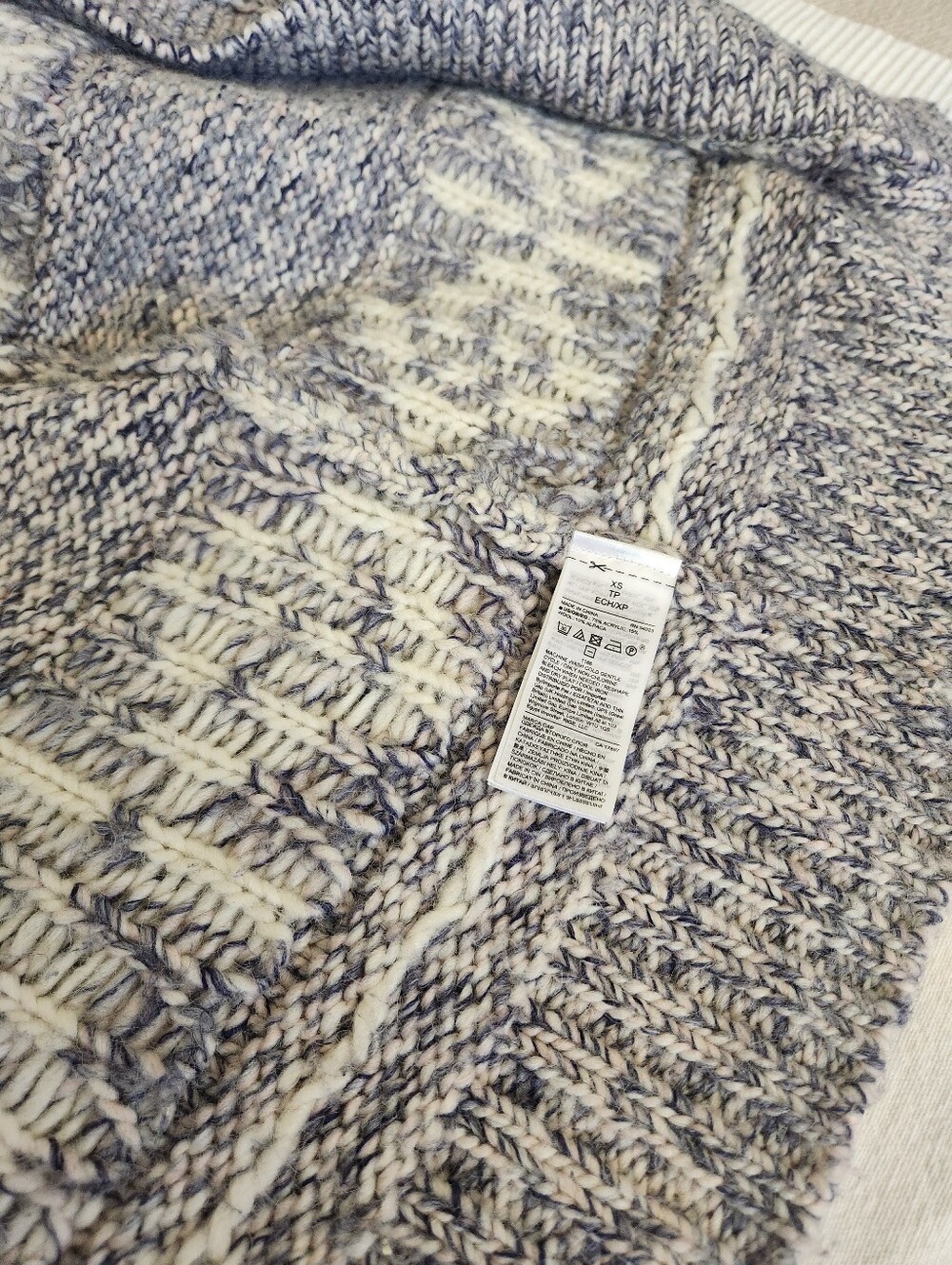 Fair Isle Chunky Knitted Cardigan Cream Purple Violet Fits Size XS S SM - Picture 10 of 10